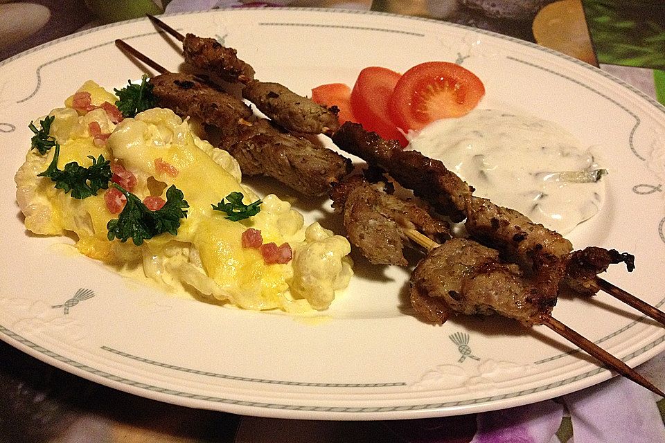 Souvlaki mit Tsatsiki