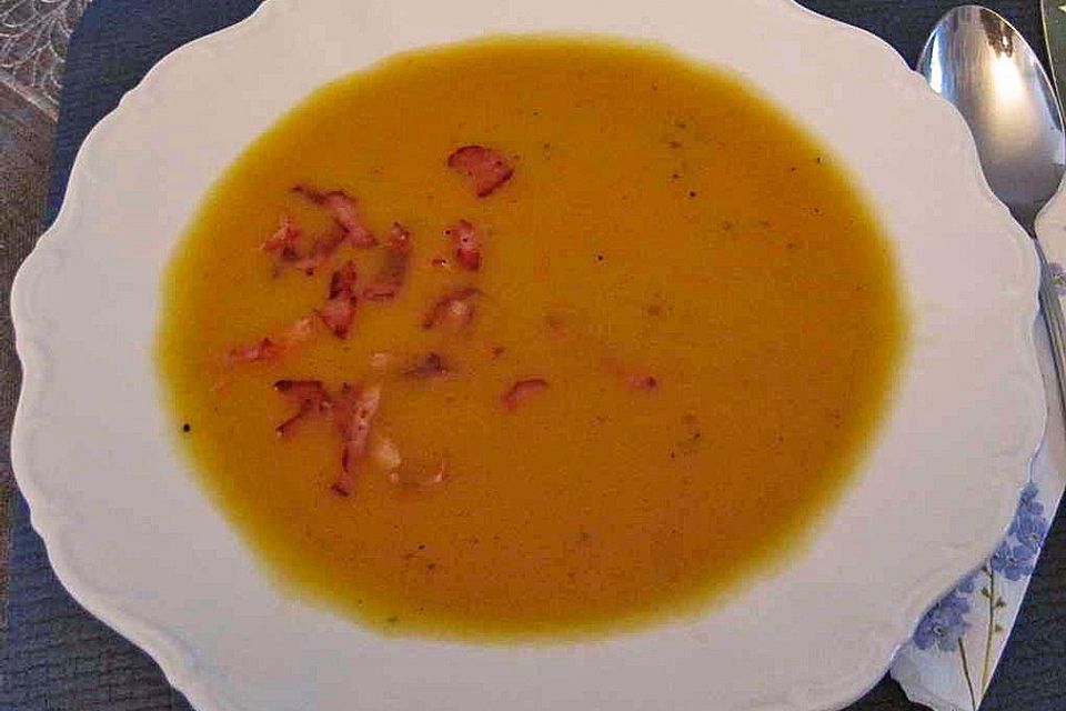 Pikante Kürbissuppe mit Majoran