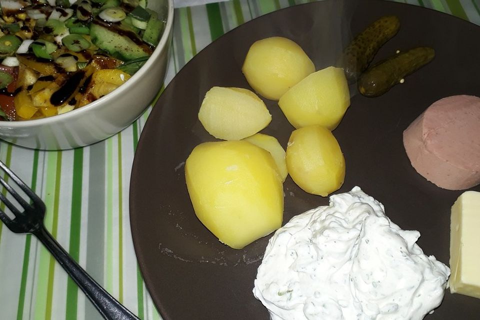 Quarkcreme für Ofenkartoffeln