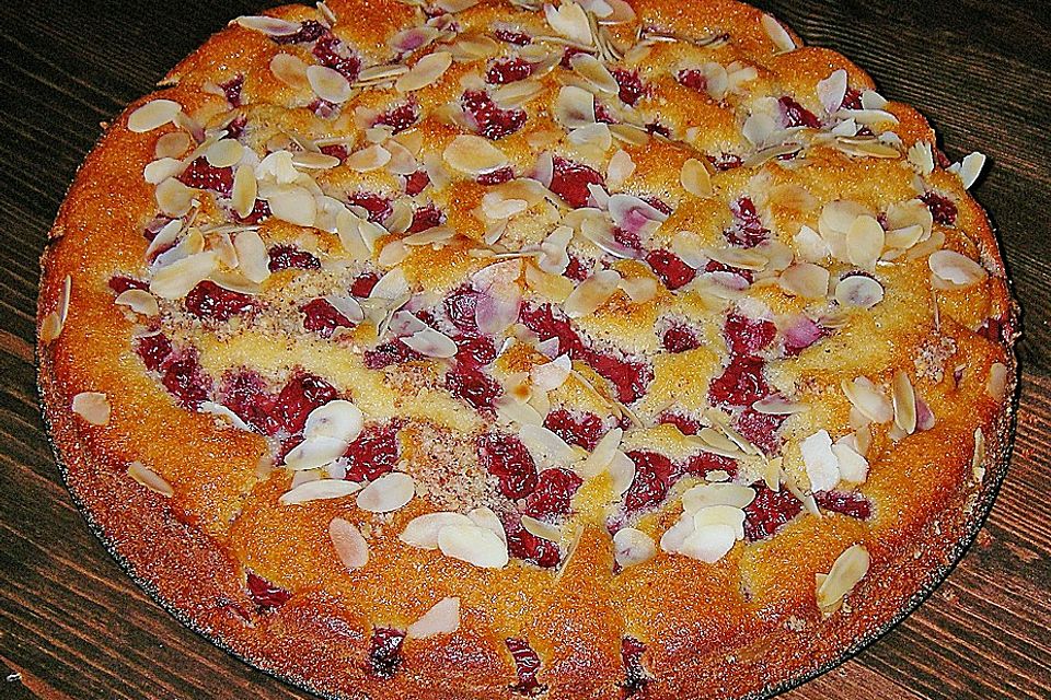 Amaretto - Zwetschgenkuchen mit Mandeln