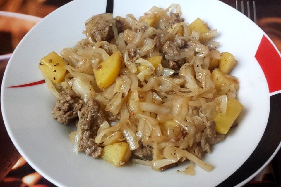 Hackfleisch - Weißkohl - Pfanne