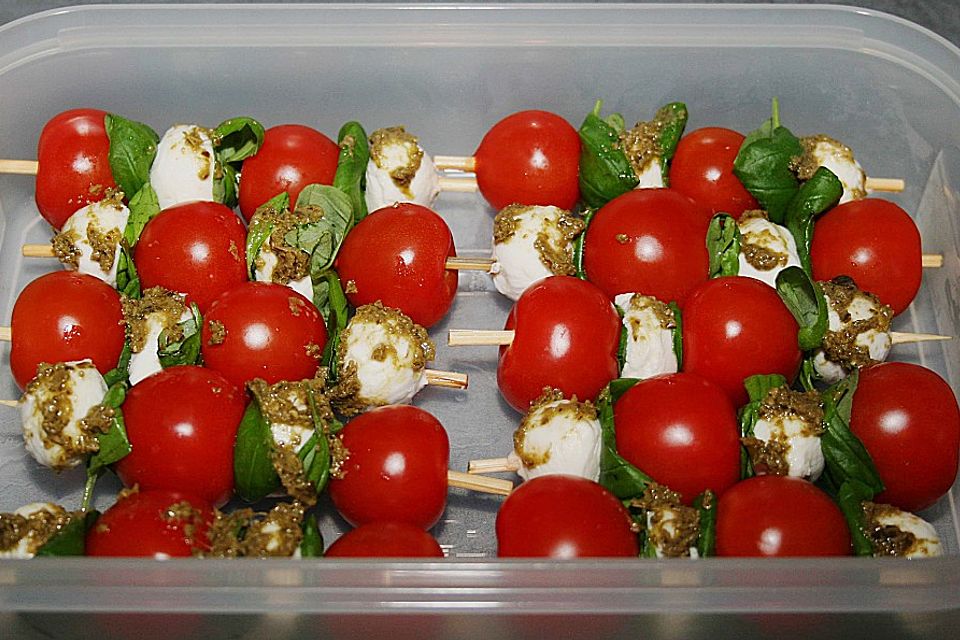 Mozzarella - Tomaten Spieße