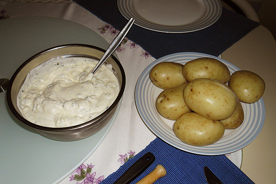 Pellkartoffeln mit Quark