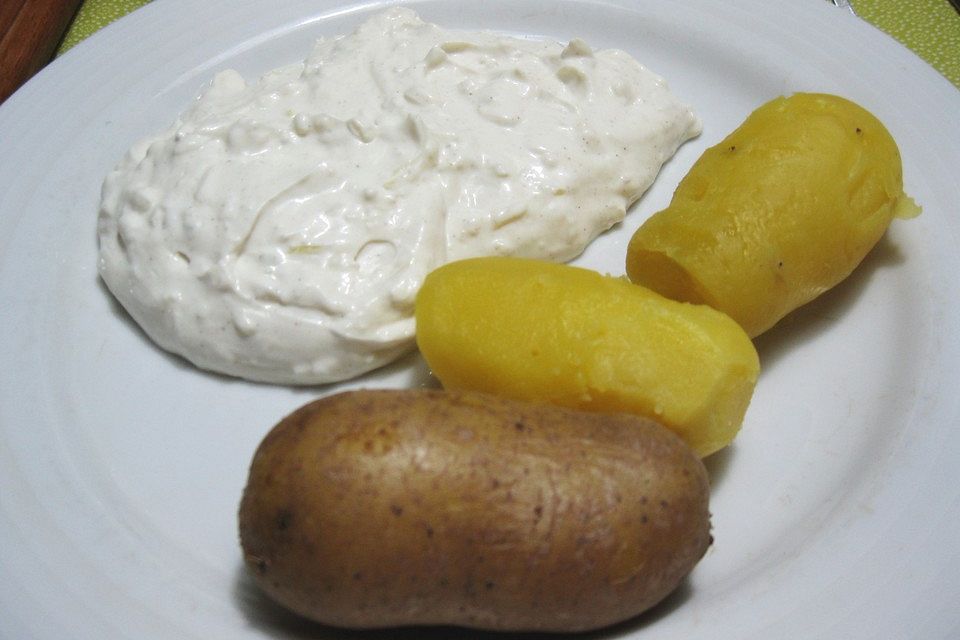 Pellkartoffeln mit Quark