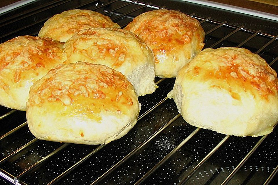 Käsebrötchen