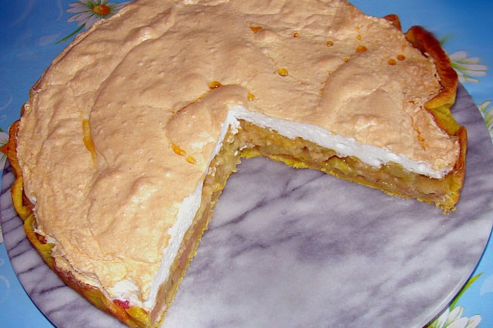 Rhabarberkuchen mit Haselnussmakronendecke