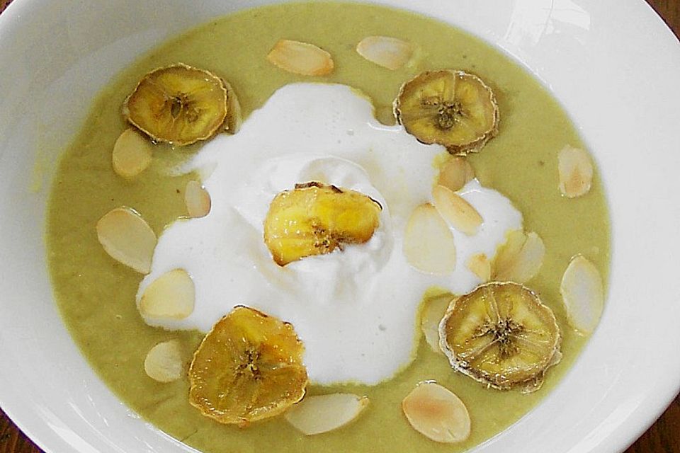 Bananensuppe mit Sahne