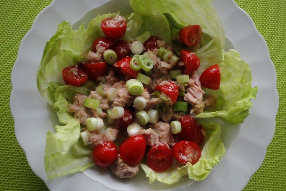 Thunfischsalat mit Tomate