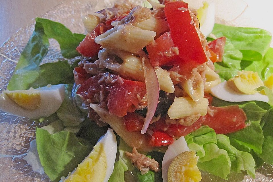 Thunfischsalat mit Tomate