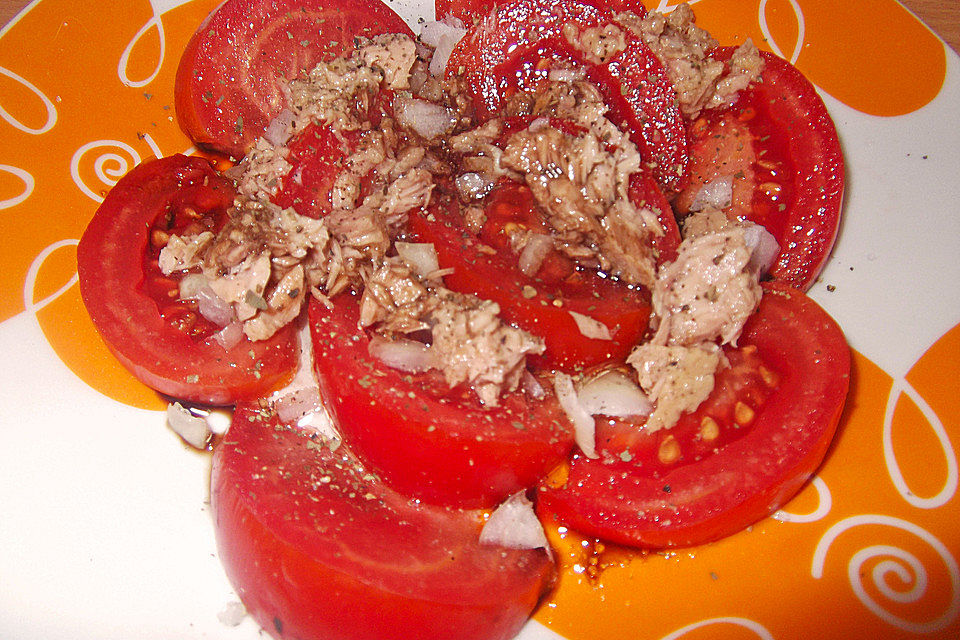 Thunfischsalat mit Tomate