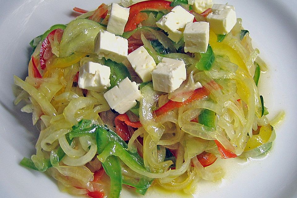 Jugoslawischer Zwiebelsalat