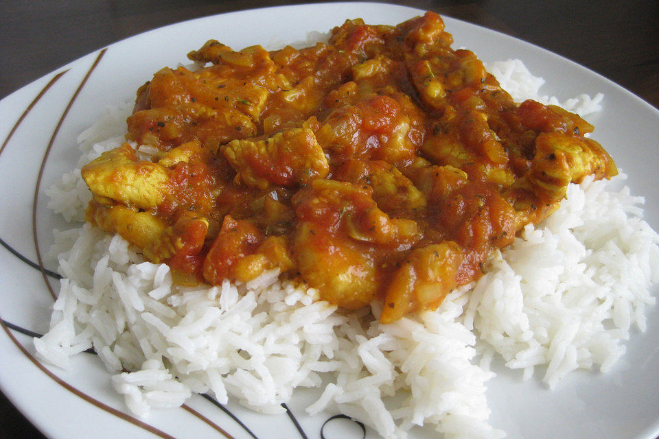 Putengeschnetzeltes mit Tomaten - Bananensoße