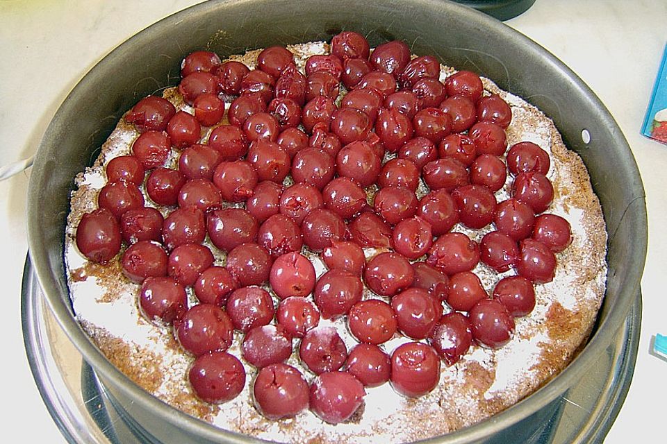 Kirsch - Joghurt - Torte