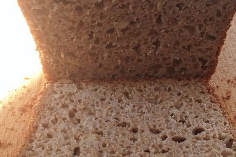 Dinkel - Buchweizenbrot im Römertopf