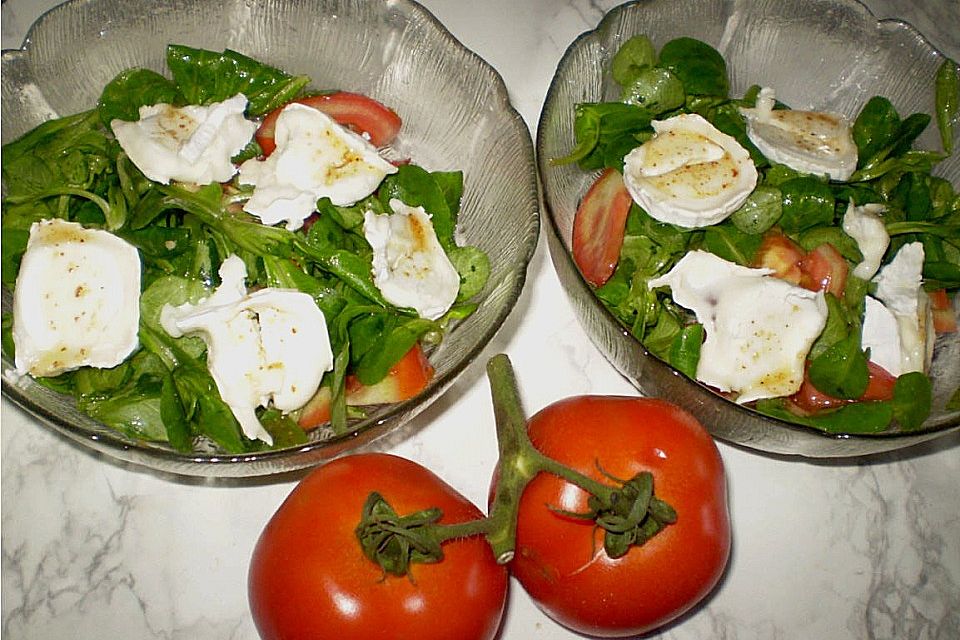 Feldsalat mit Ziegenkäse - Talern