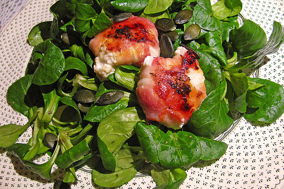 Feldsalat mit Ziegenkäse - Talern