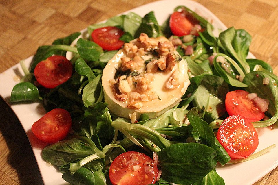 Feldsalat mit Ziegenkäse - Talern