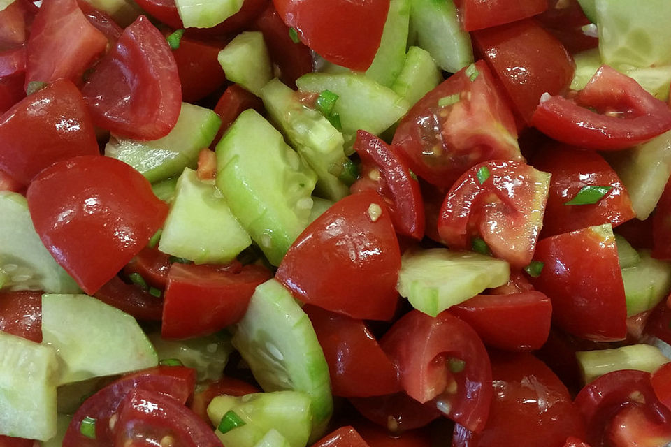 Gurken-Tomatensalat