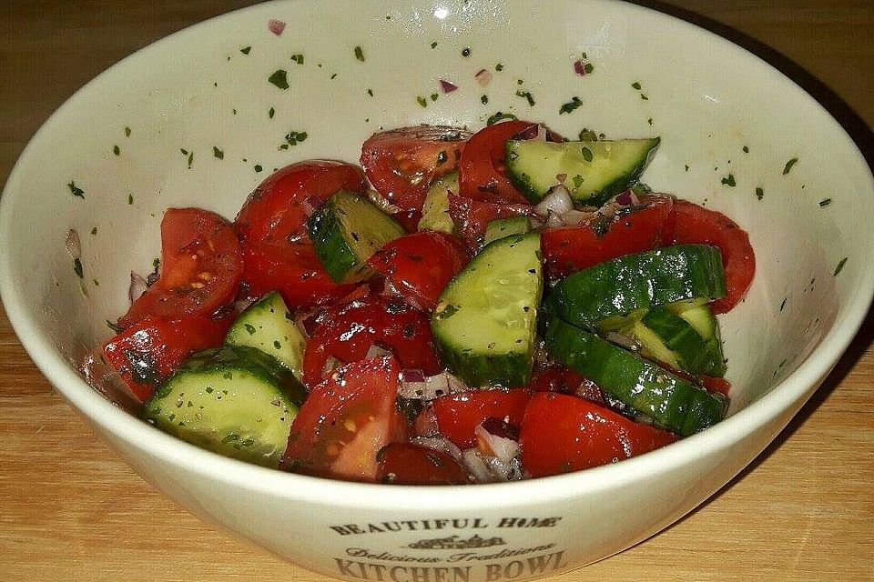 Gurken-Tomatensalat