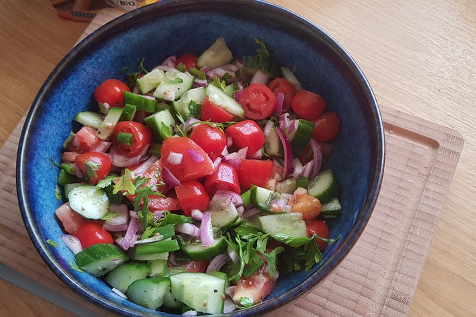 Gurken-Tomatensalat