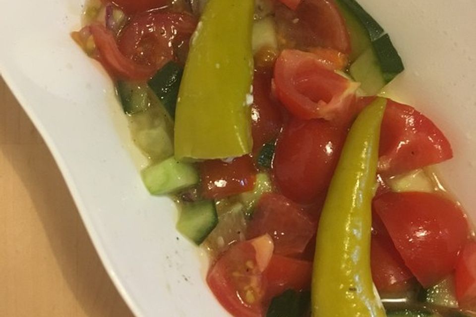 Gurken-Tomatensalat