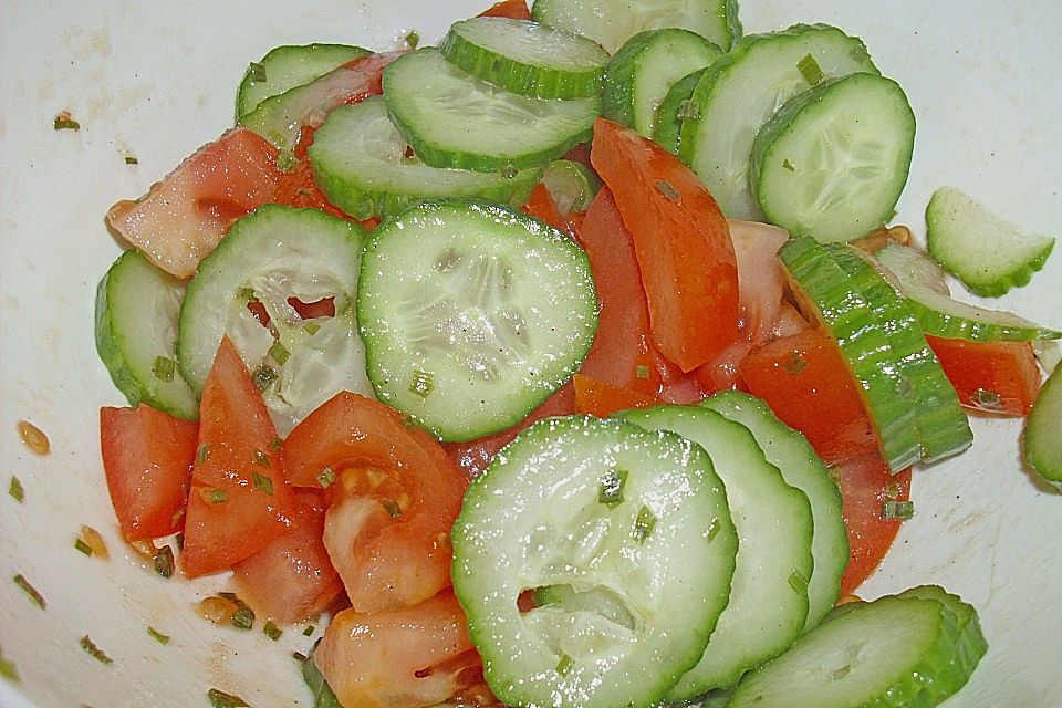 Gurken-Tomatensalat