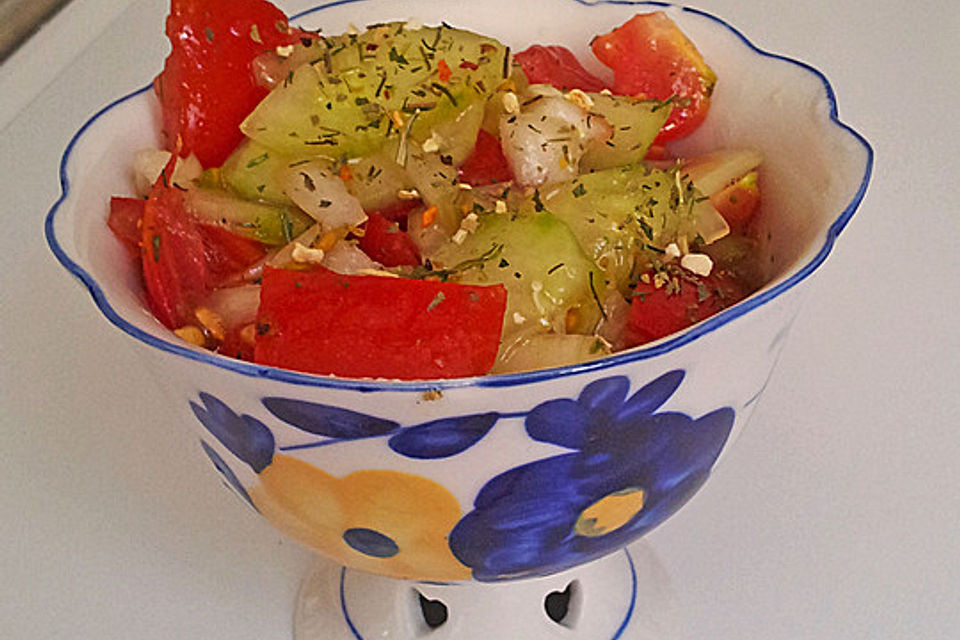 Gurken-Tomatensalat