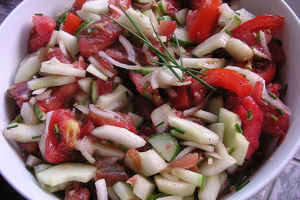 Gurken-Tomatensalat