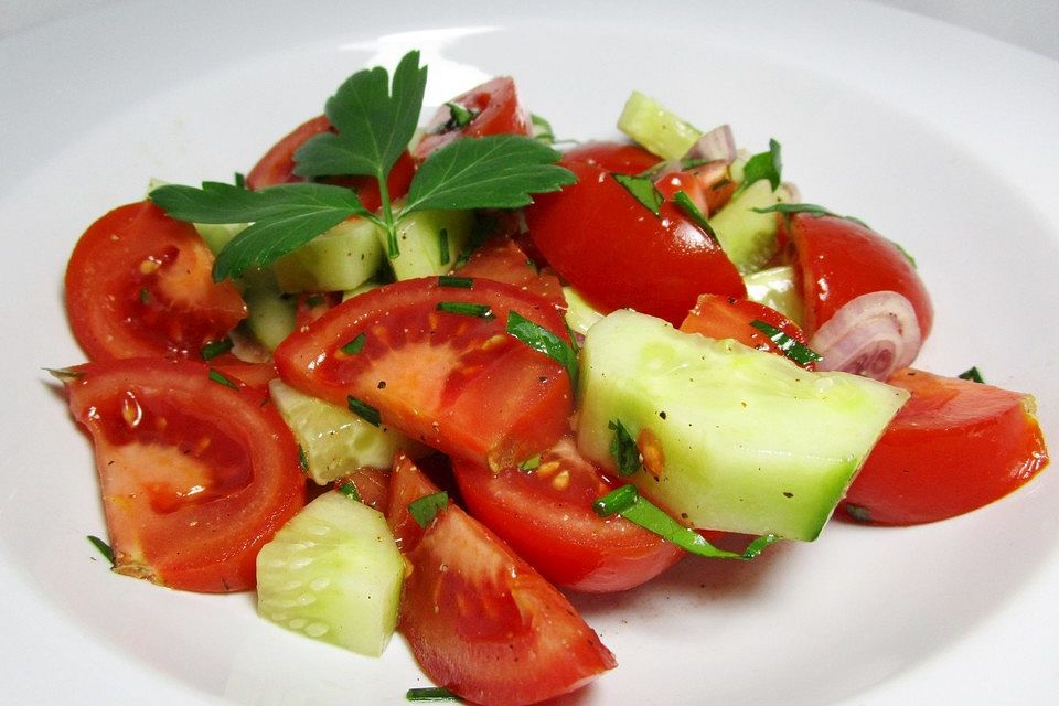 Gurken-Tomatensalat