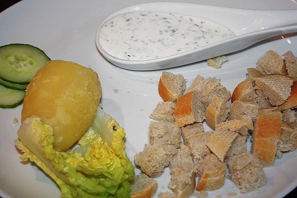 Kartoffeln mit drei Dips