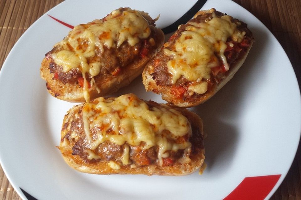 Pizza - Hackfleisch - Brötchen