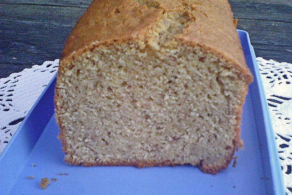 Französischer Joghurt - Nusskuchen