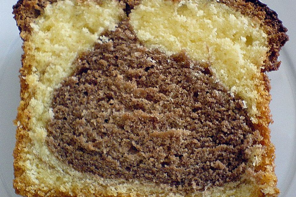 Saftiger Marmorkuchen