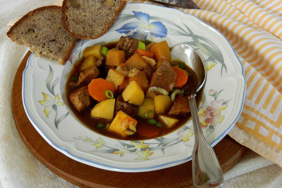 Gulasch mit Kürbis