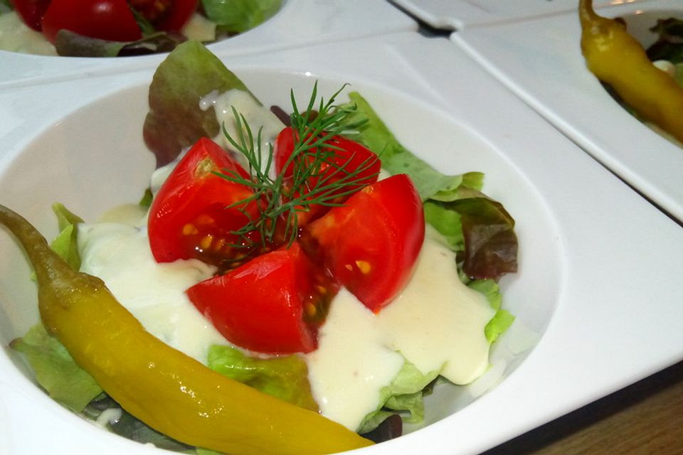 Yoghurt Dressing mit Kräutern