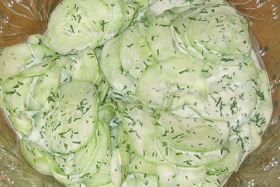 Gurkensalat mit Dill