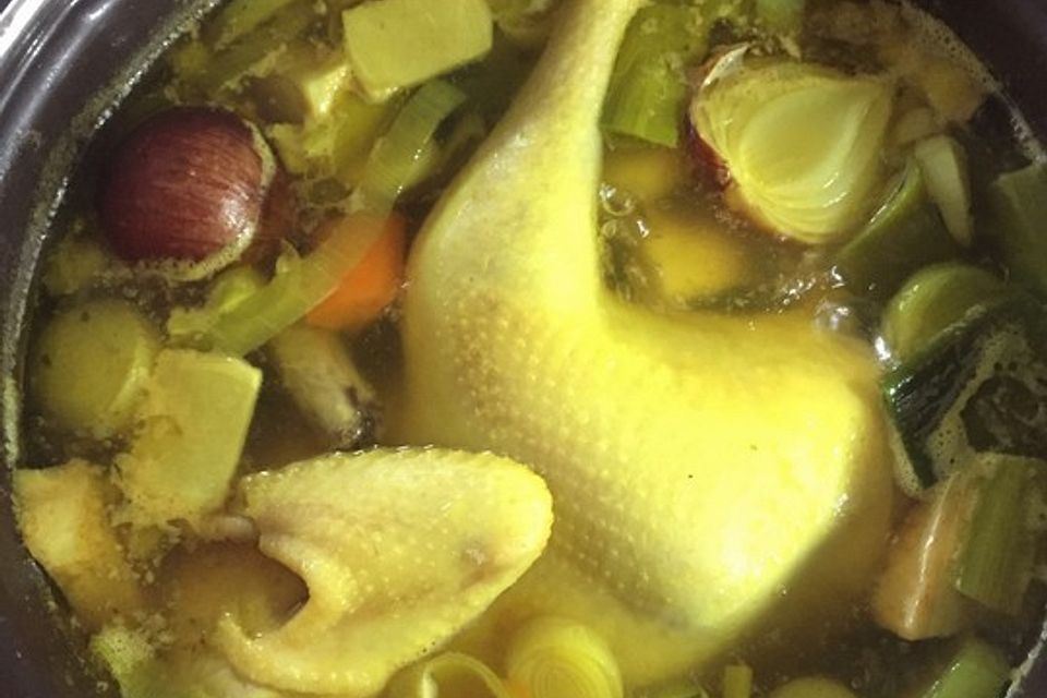 Omas Hühnersuppe