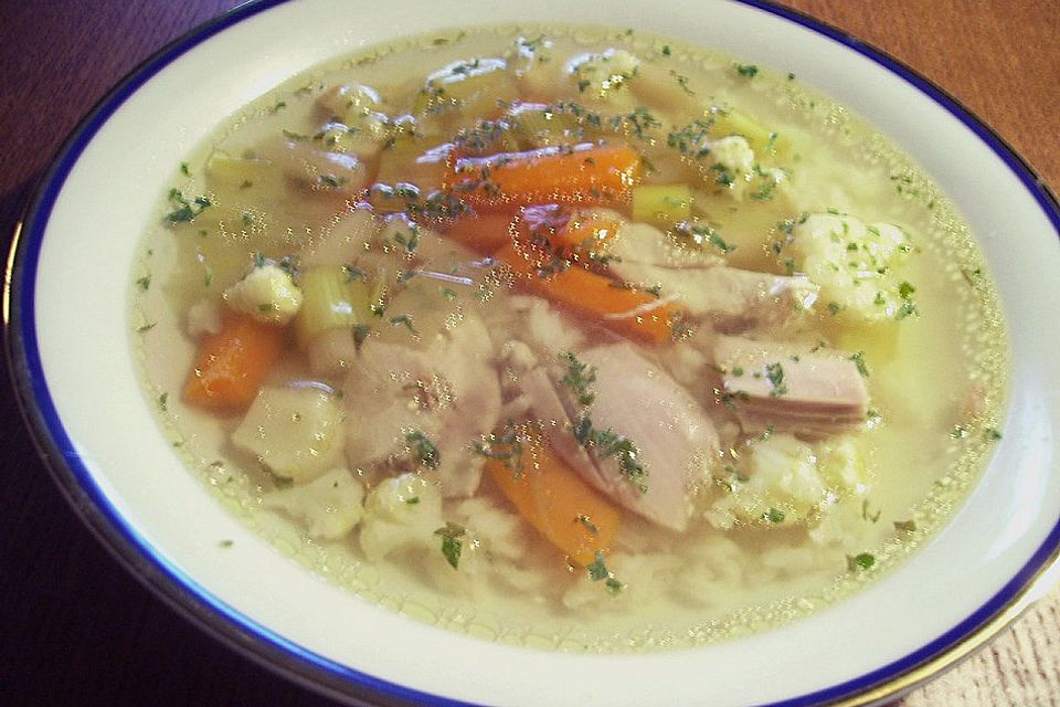 Omas Hühnersuppe