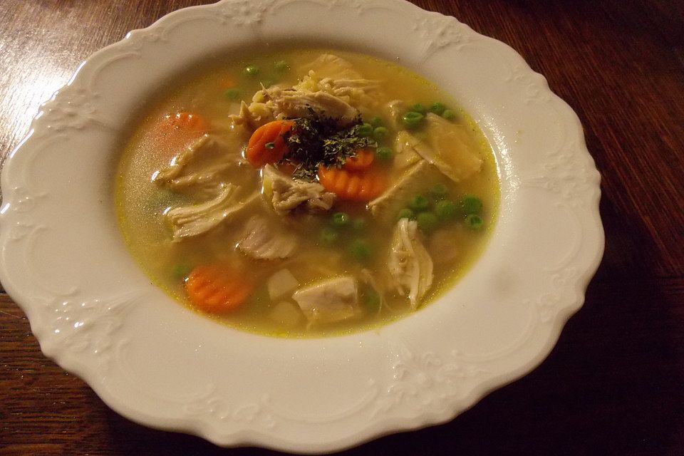 Omas Hühnersuppe