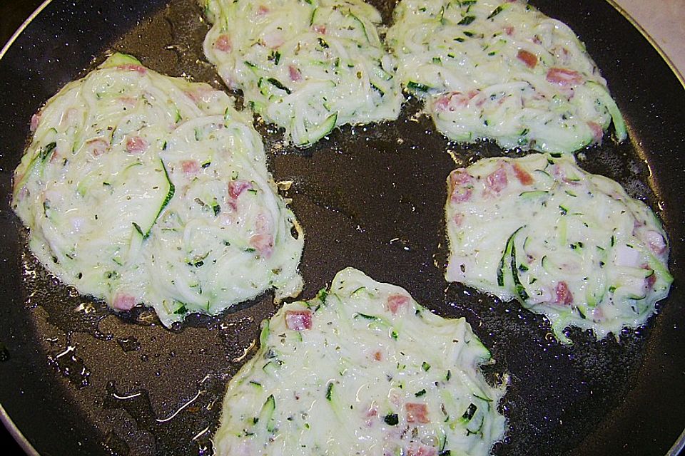 Zucchinipuffer