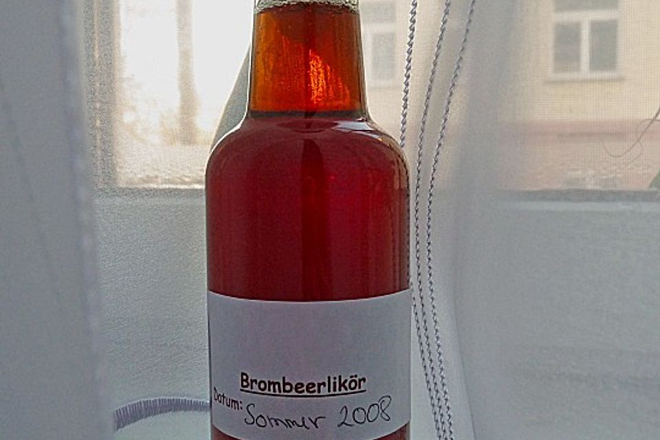 Brombeerlikör