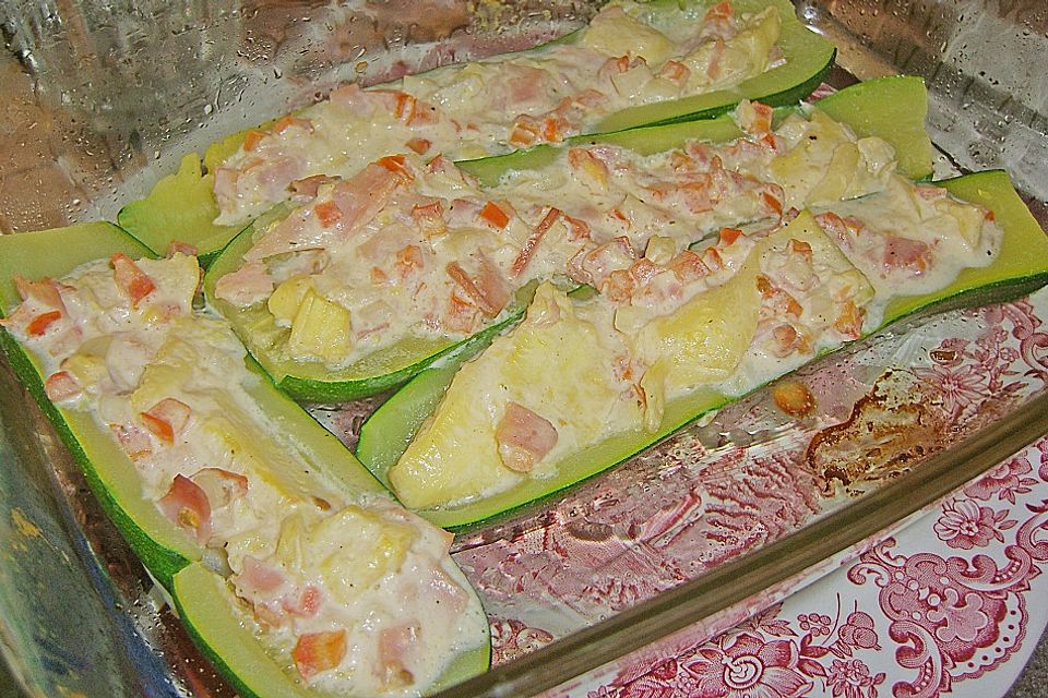 Zucchini-Schiffchen