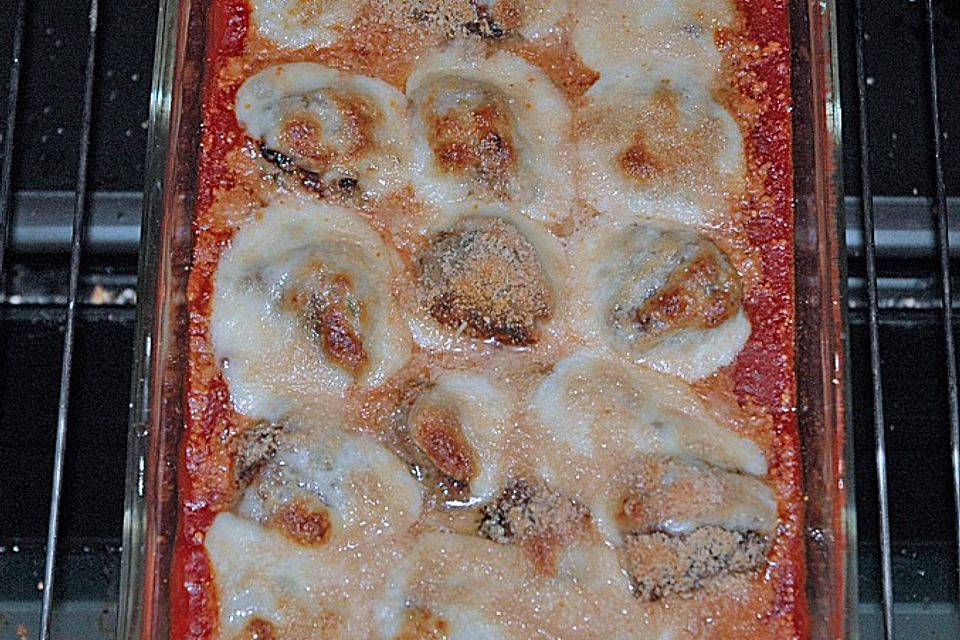 Spagetti mit überbackenen Hackfleischbällchen