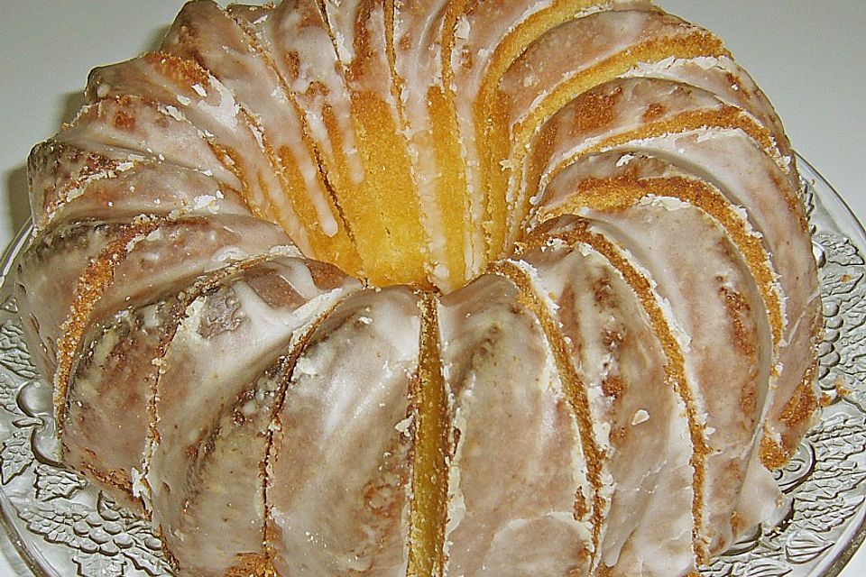 Saftiger Zitronenkuchen