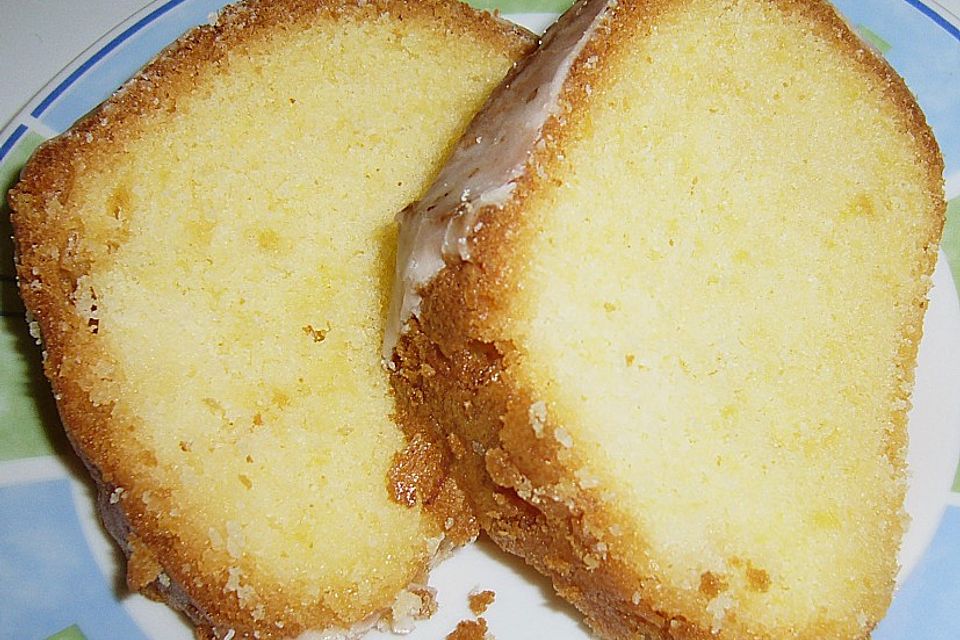 Saftiger Zitronenkuchen