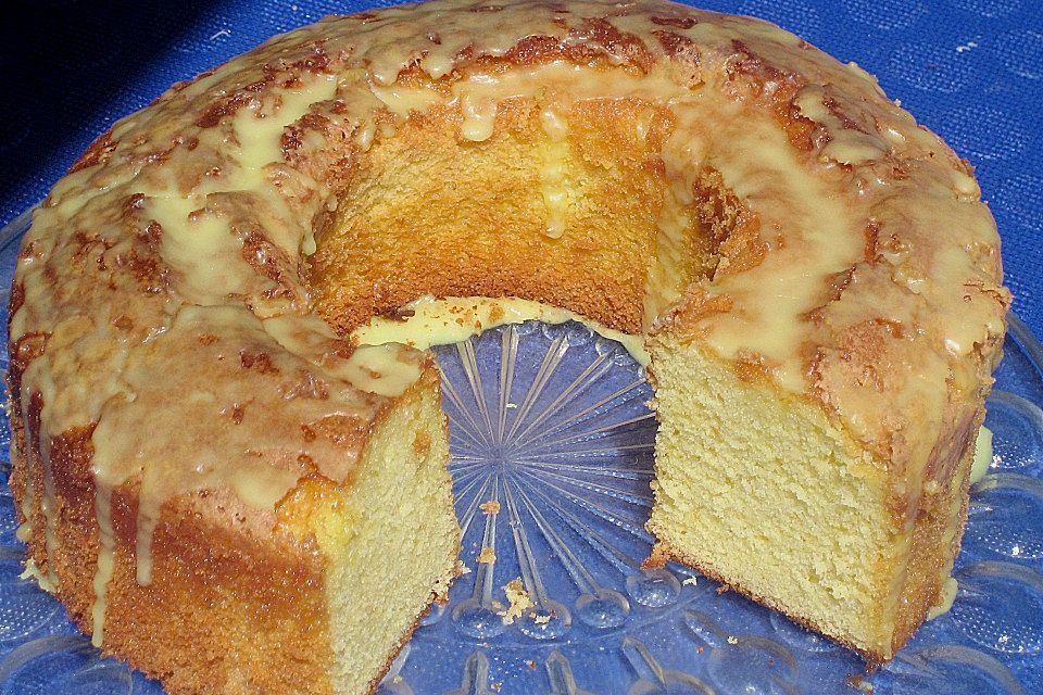 Saftiger Zitronenkuchen