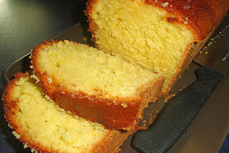 Saftiger Zitronenkuchen