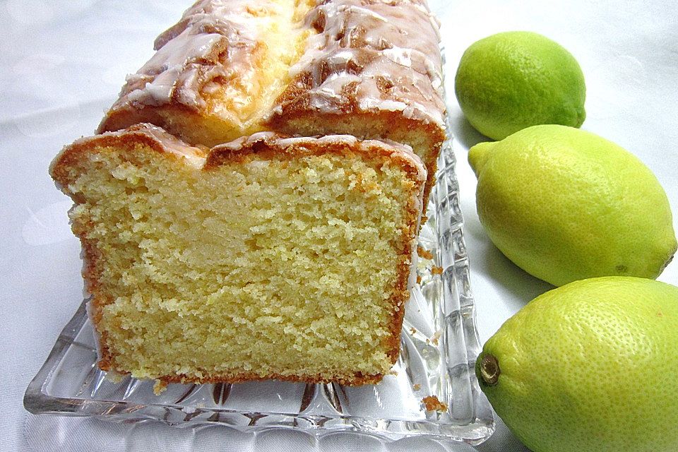 Saftiger Zitronenkuchen