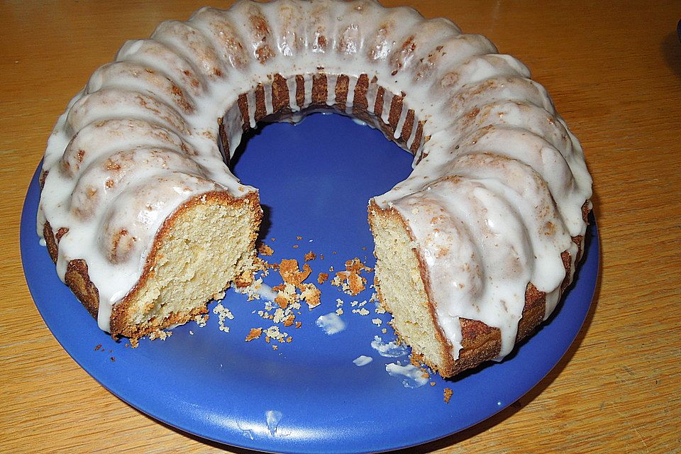 Saftiger Zitronenkuchen