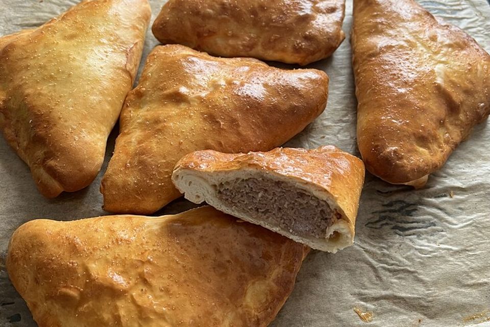 Empanadas (Teigtaschen mit Hackfleischfüllung)